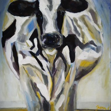 ציור מקורי: IMG_20211105_073958: ציור שמן אקספרסיבי על בד של פרה בשחור לבן העומדת על דשא צהוב, במשיכות מכחול נועזות ובניגודים חדים. מוסיף צבע וייחודיות לכל חלל.