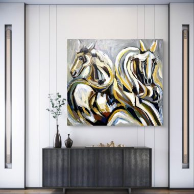 ציור מקורי: חדר מודרני עם שולחן קונסולה שחור, אגרטל עם ענפים, ויצירת האמנות 