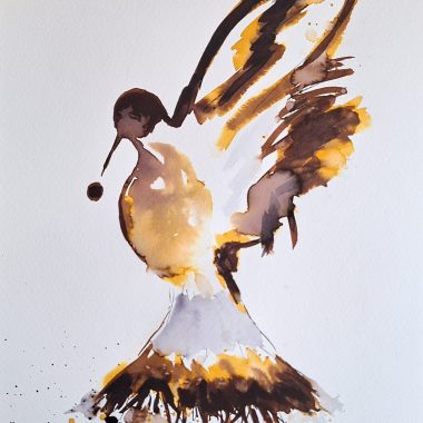 ציור מקורי: Il_fullxfull.5535241980_3f0h.jpg מציג ציפור מצוירת בצבעי מים אקספרסיביים על נייר כותנה Fabriano, במשיכות חופשיות בצבעי חום, שחור וזהב. הציפור עפה בכנפיים פרושות, אוחזת כדור קטן במקורה. מוסיף צבע וייחודיות לכל חלל.