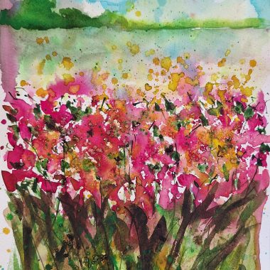 ציור מקורי: Il_fullxfull.6092484679_k920.jpg מציג ציור בצבעי מים עזים על נייר כותנה בעבודת יד, המתאר שדה פרחים ורודים ואדומים, עלווה ירוקה עבותה ושמיים כחולים עדינים עם צמחייה ירוקה מרחוק. מוסיף צבע וייחודיות לכל חלל.